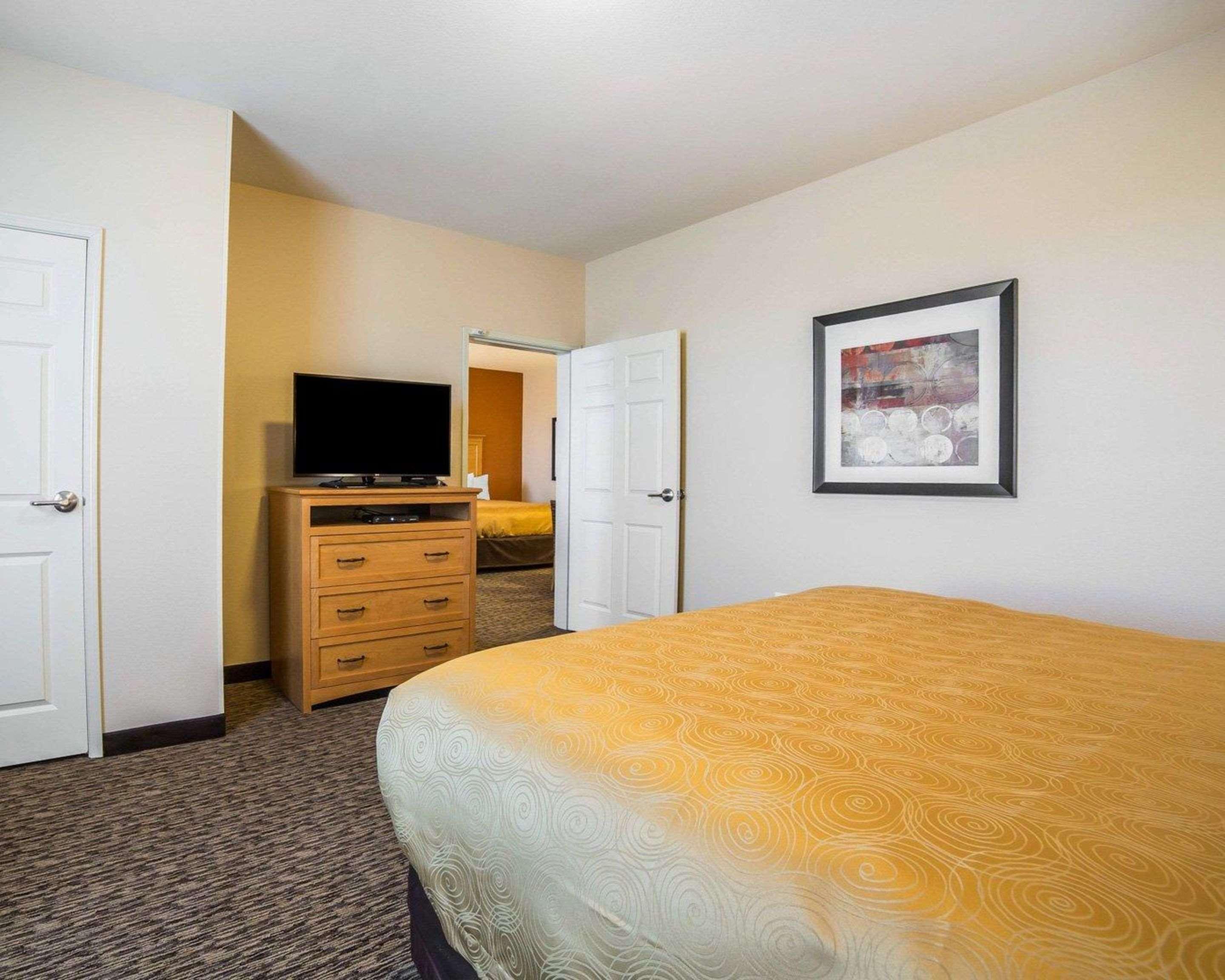 Mainstay Suites Sidney - Medical Center Exterior photo